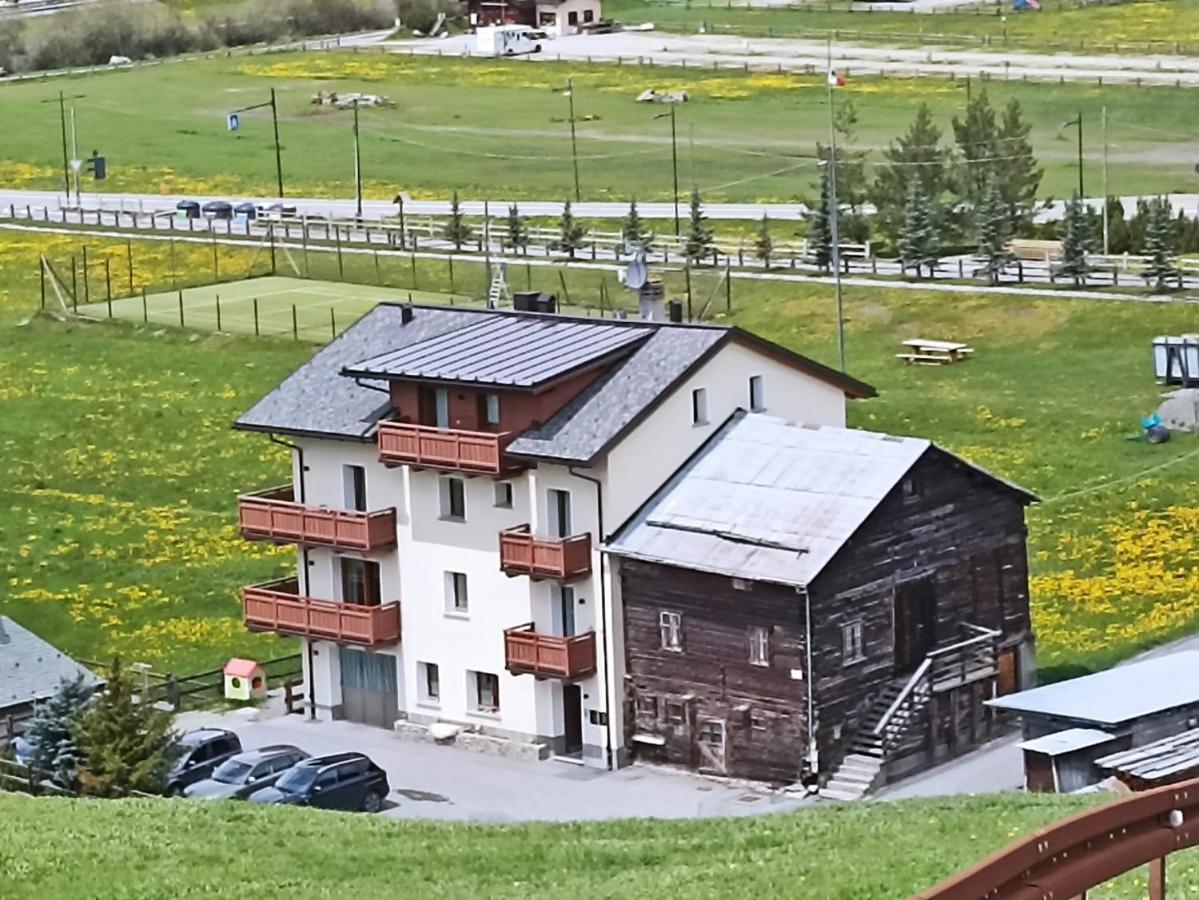 Wood Apartments Livigno Exteriör bild